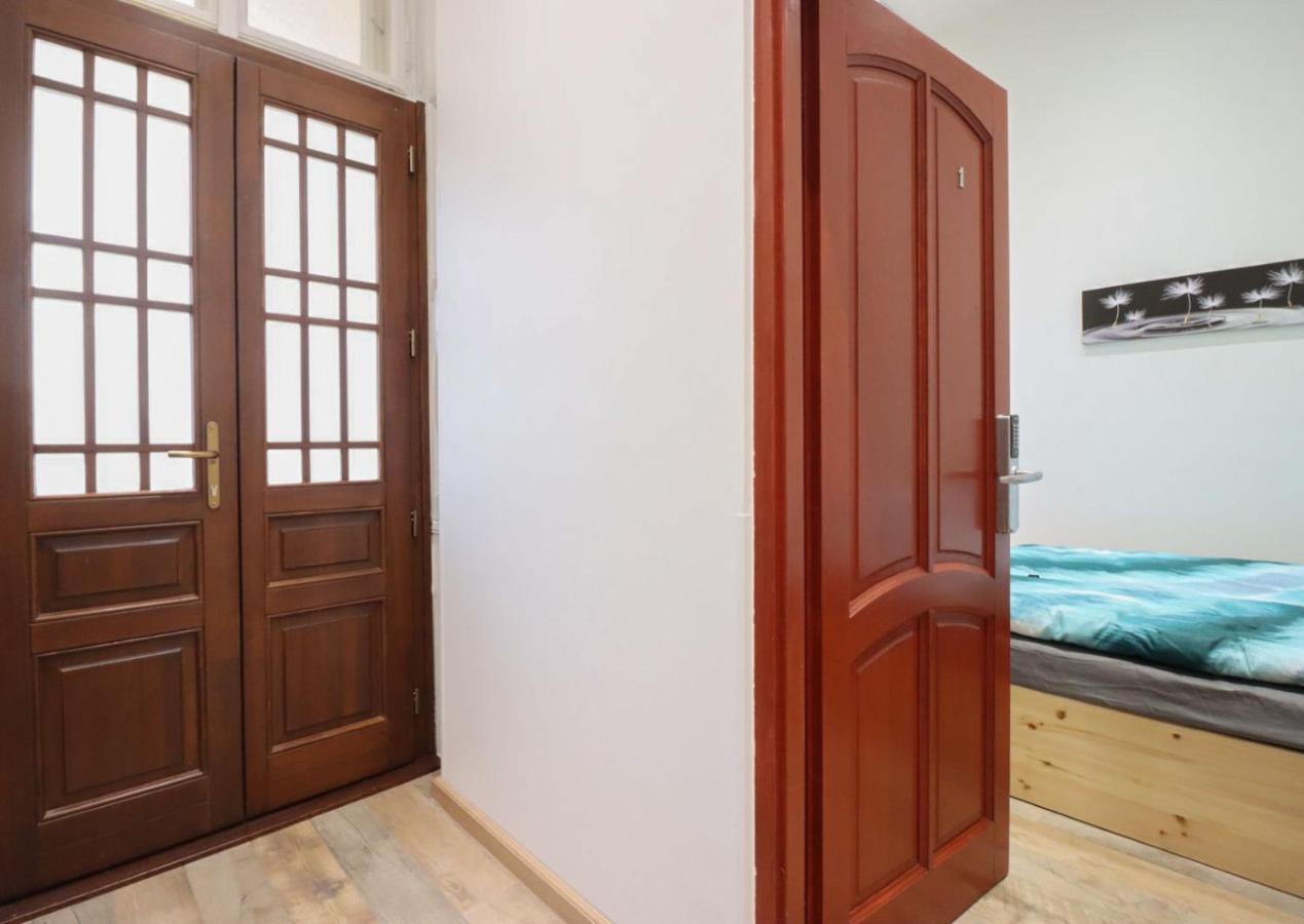 Ziti Citi Budapest Apartment ภายนอก รูปภาพ