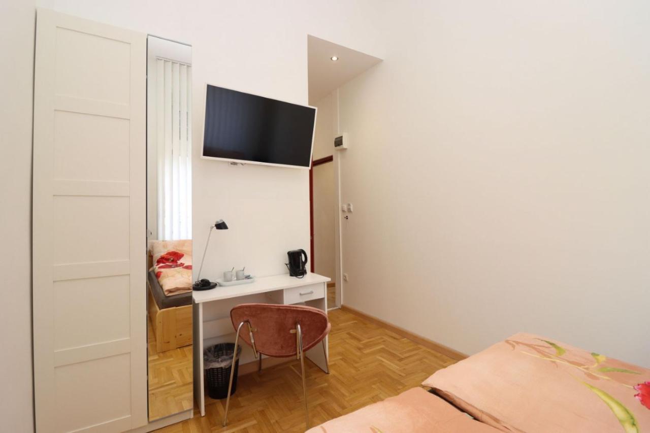 Ziti Citi Budapest Apartment ภายนอก รูปภาพ
