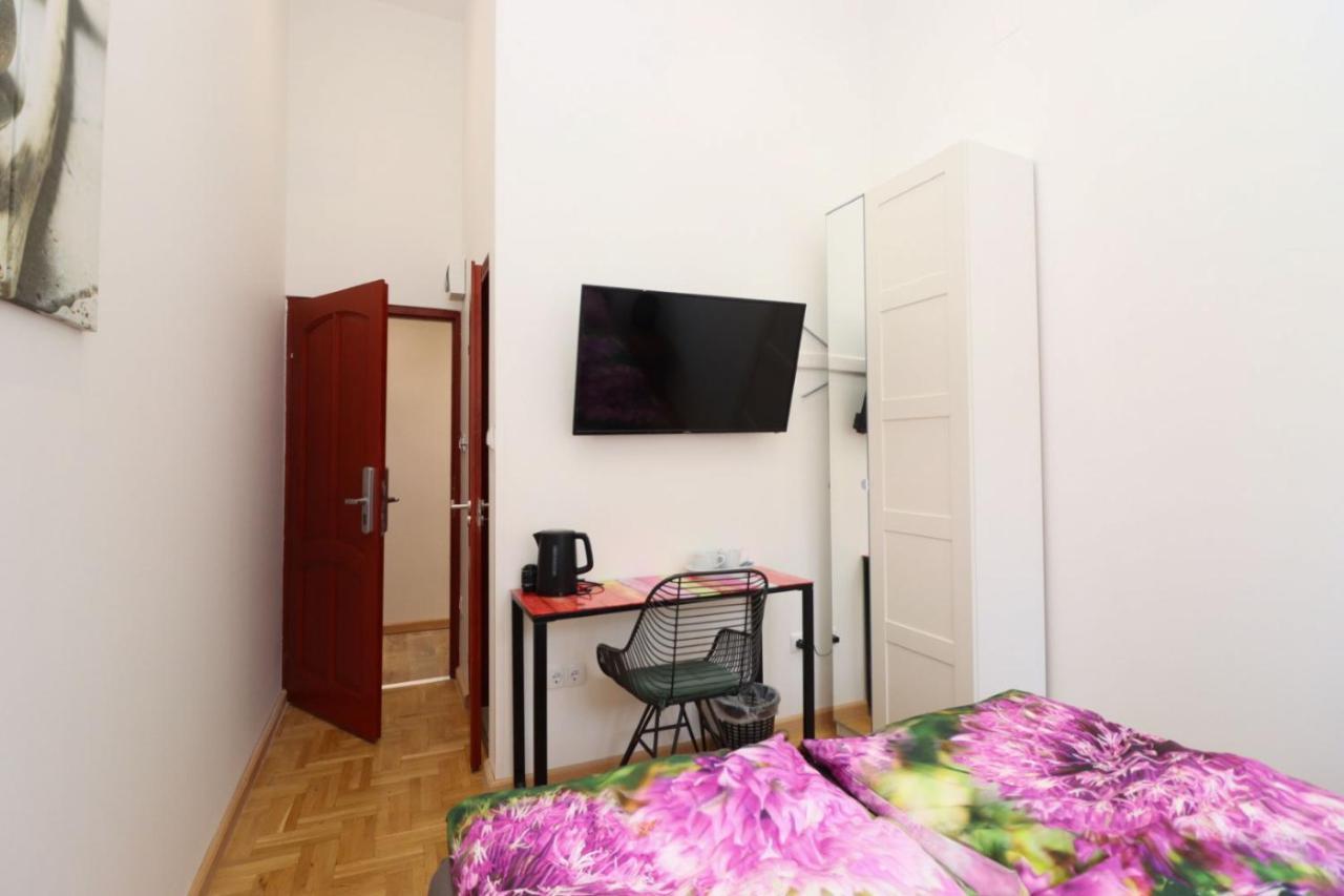 Ziti Citi Budapest Apartment ภายนอก รูปภาพ